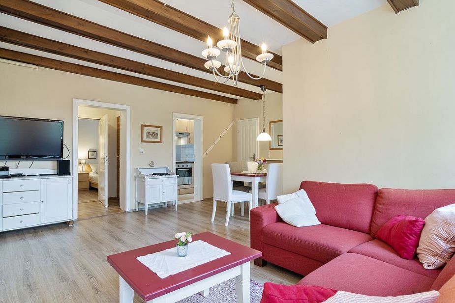 Ferienwohnungen, Übernachtungsangebote & Familienzimmer I Eutin, Plön & Sierksdorf