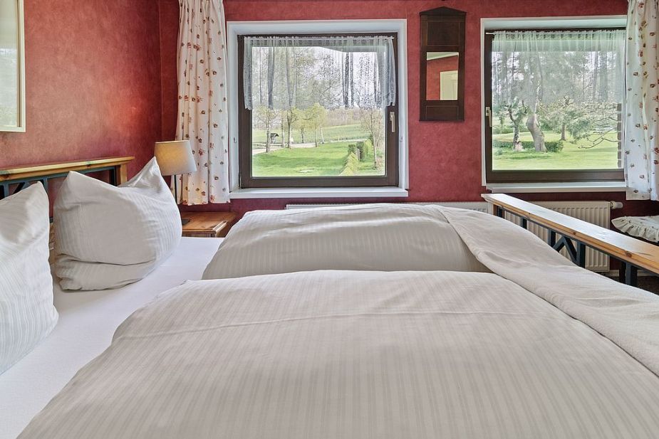 Ferienwohnungen, Übernachtungsangebote & Familienzimmer I Eutin, Plön & Sierksdorf