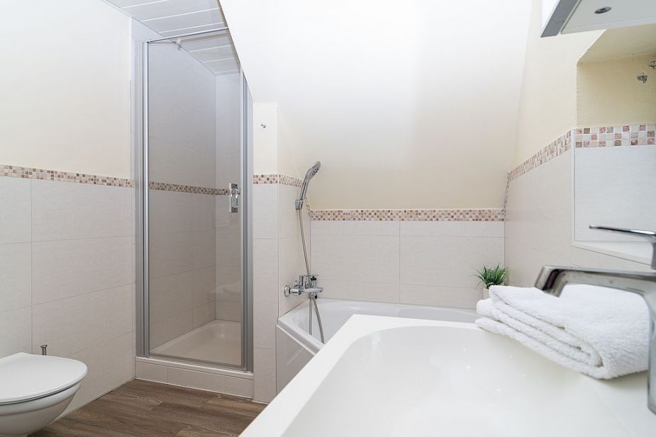 Ferienwohnungen, Übernachtungsangebote & Familienzimmer I Eutin, Plön & Sierksdorf