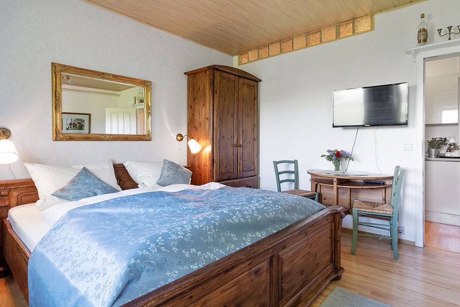 Ferienwohnungen, Übernachtungsangebote & Familienzimmer I Eutin, Plön & Sierksdorf